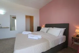 Libertad Casa de hóspedes Imerovigli (Santorini)
