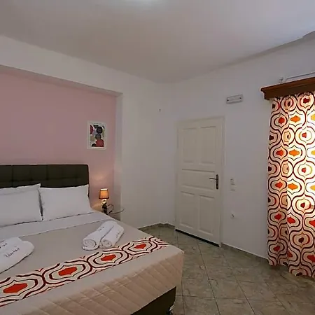 Libertad 3*