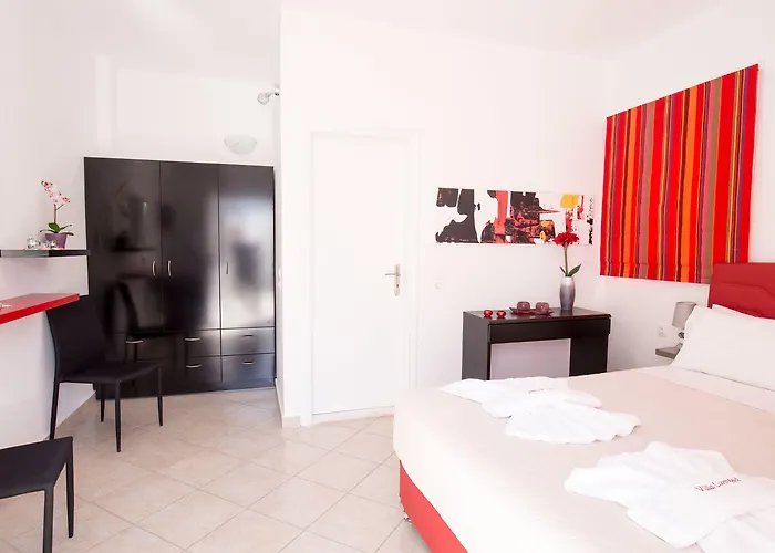 Konukevi Libertad 4*