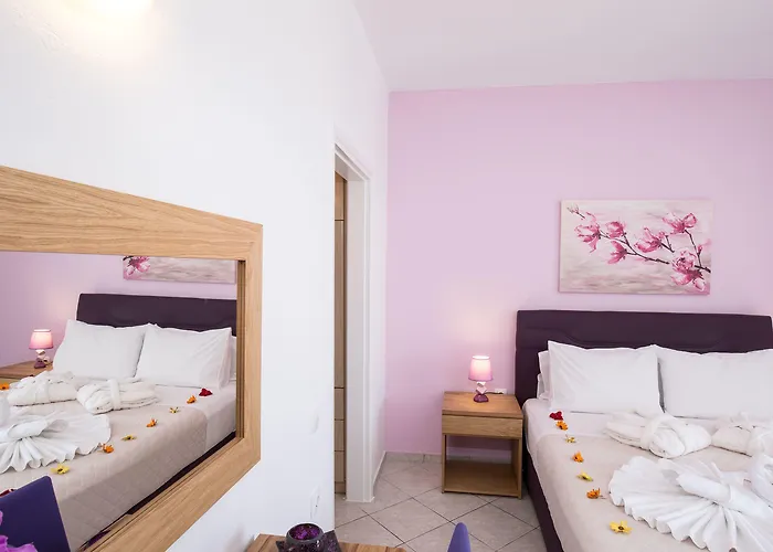 Libertad 4* Imerovigli (Santorini)