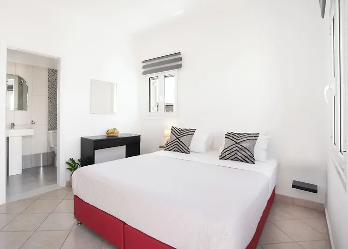 Libertad Guest house Imerovigli (Santorini)