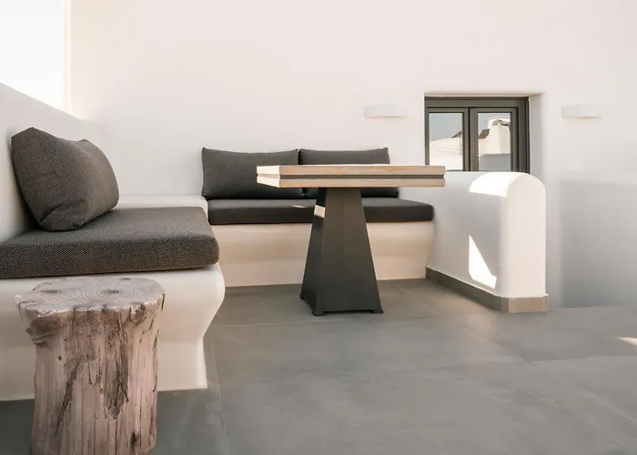 Libertad 3* Imerovigli (Santorini)